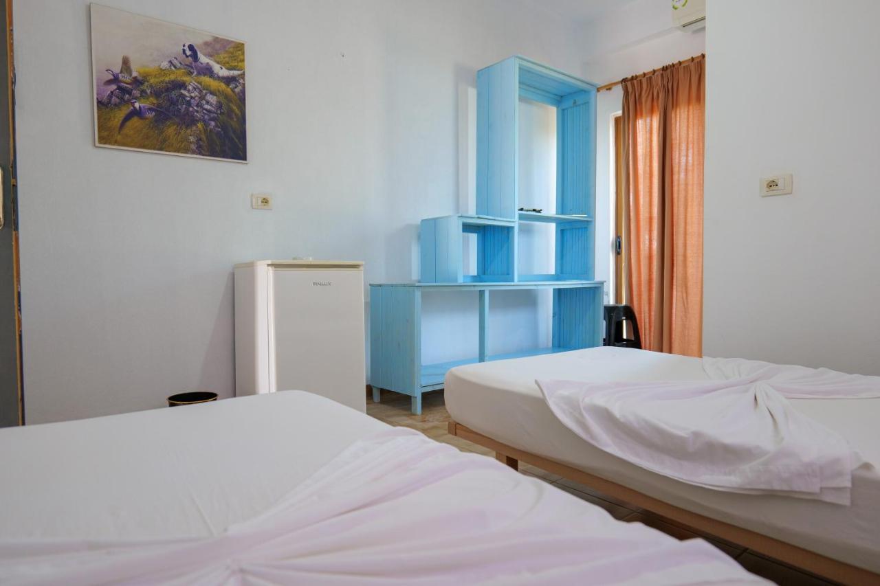 John'S Guesthouse Ksamil Extérieur photo