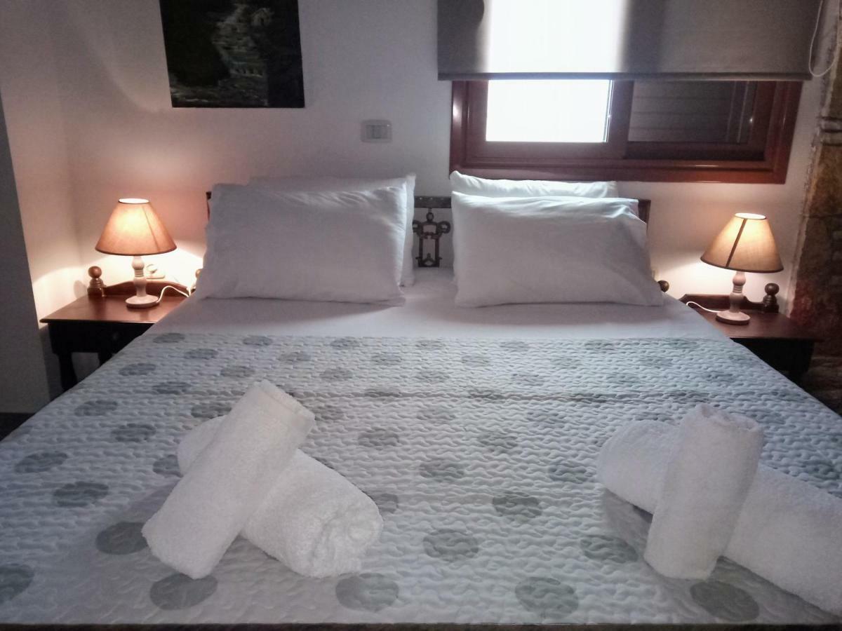 John'S Guesthouse Ksamil Extérieur photo